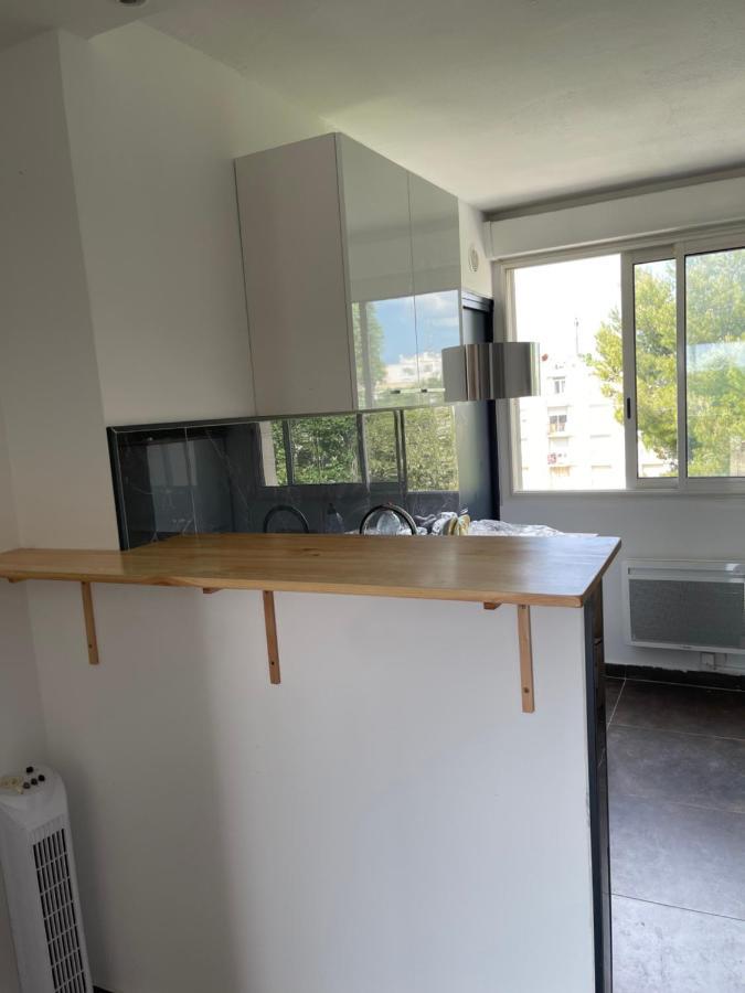 Magnifique T3 Quartier Pres D'Arenes Tram Au Pied De L'Immeuble Leilighet Montpellier Eksteriør bilde